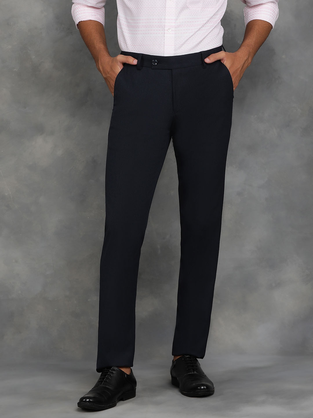 

JB STUDIO Solid Men Slim Fit Trousers, Navy blue