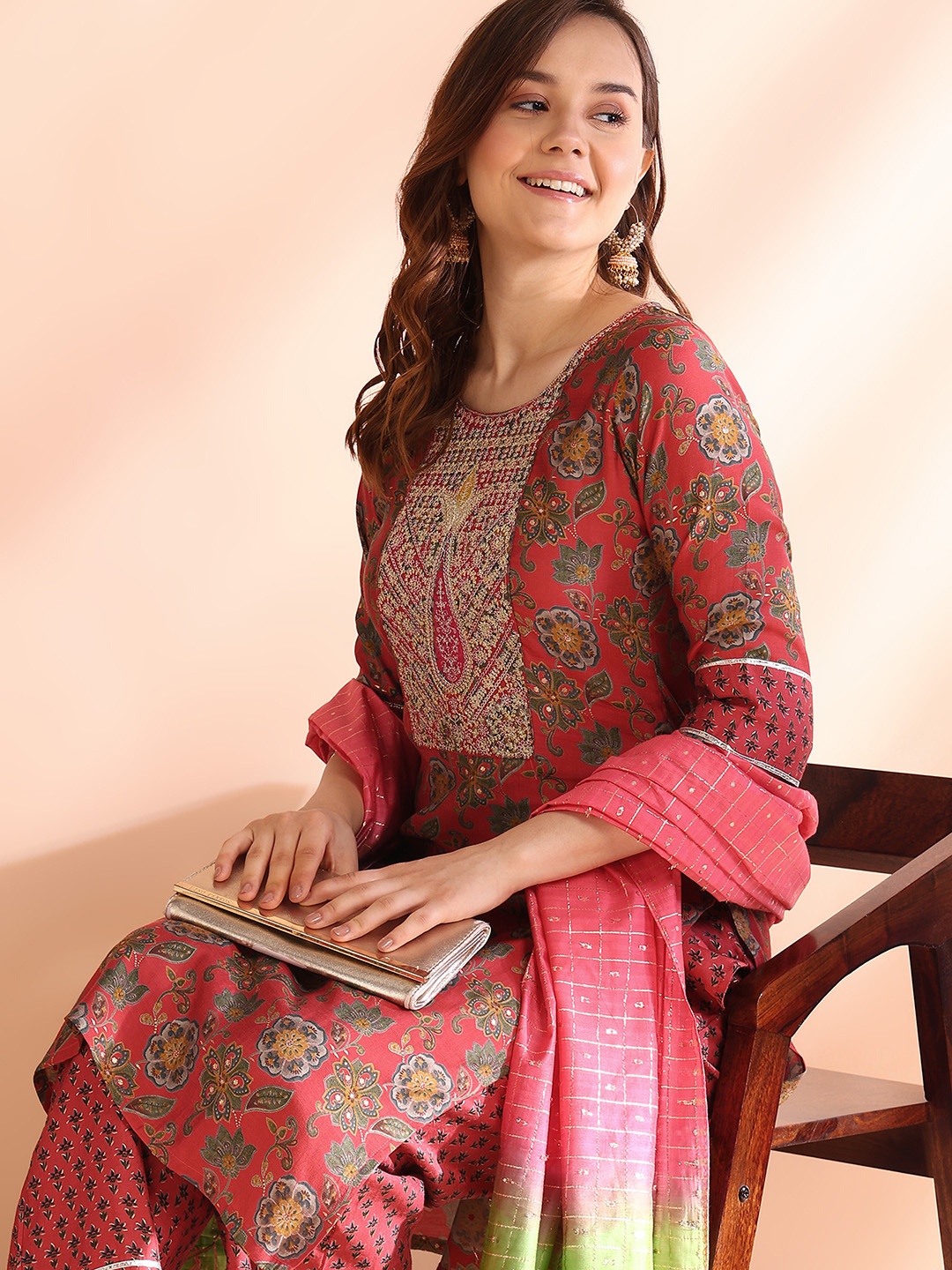 

V TRADITION Floral Printed Regular Sequinned Kurta With Trousers, Maroon