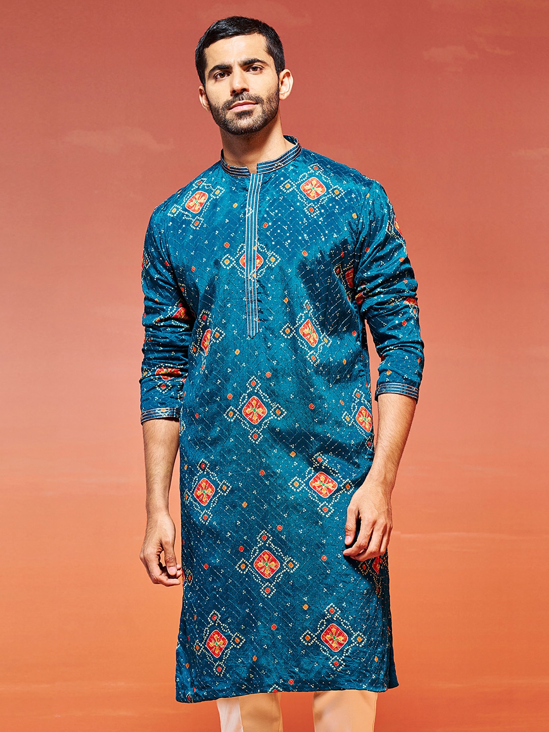 

VASTRAMAY Bandhani Printed Sequinned Mandarin Collar Straight Kurta, Turquoise blue