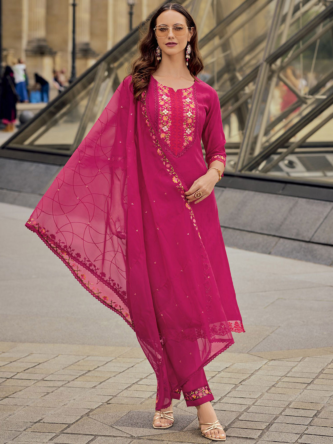 

MOJILAA Floral Embroidered Beads and Stones Straight Kurta & Trousers With Dupatta, Fuchsia