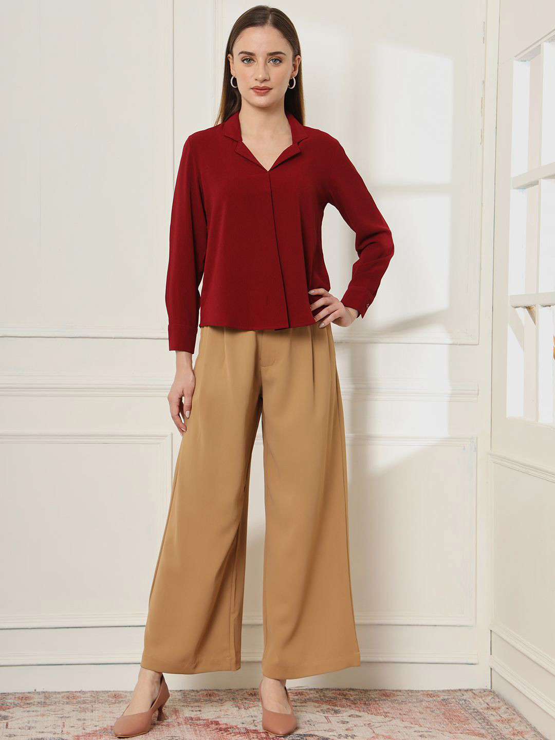 

FITHUB Women Solid Cuban Collar Top, Maroon