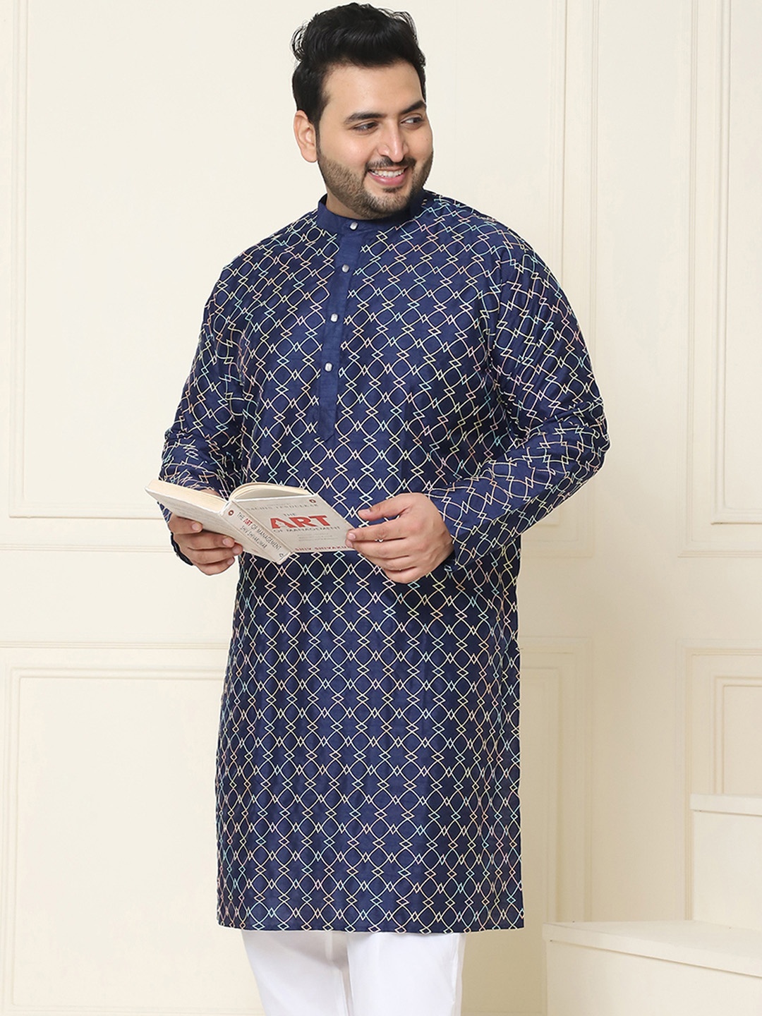 

SOJANYA PLUS Geometric Embroidered Regular Silk Straight Kurta, Navy blue