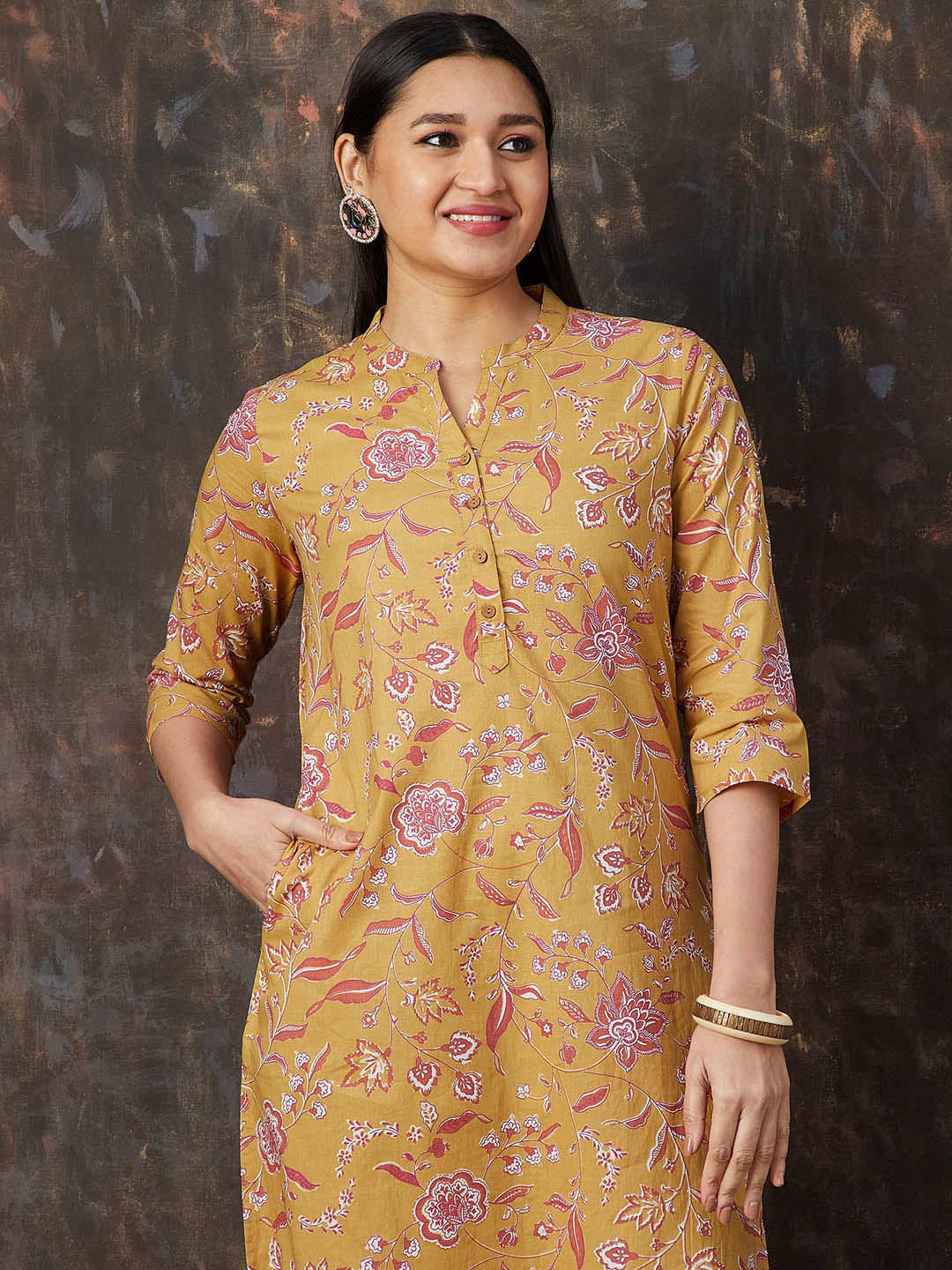

Melange by Lifestyle Floral Printed Mandarin Collar Cotton Straight Kurta, Mustard