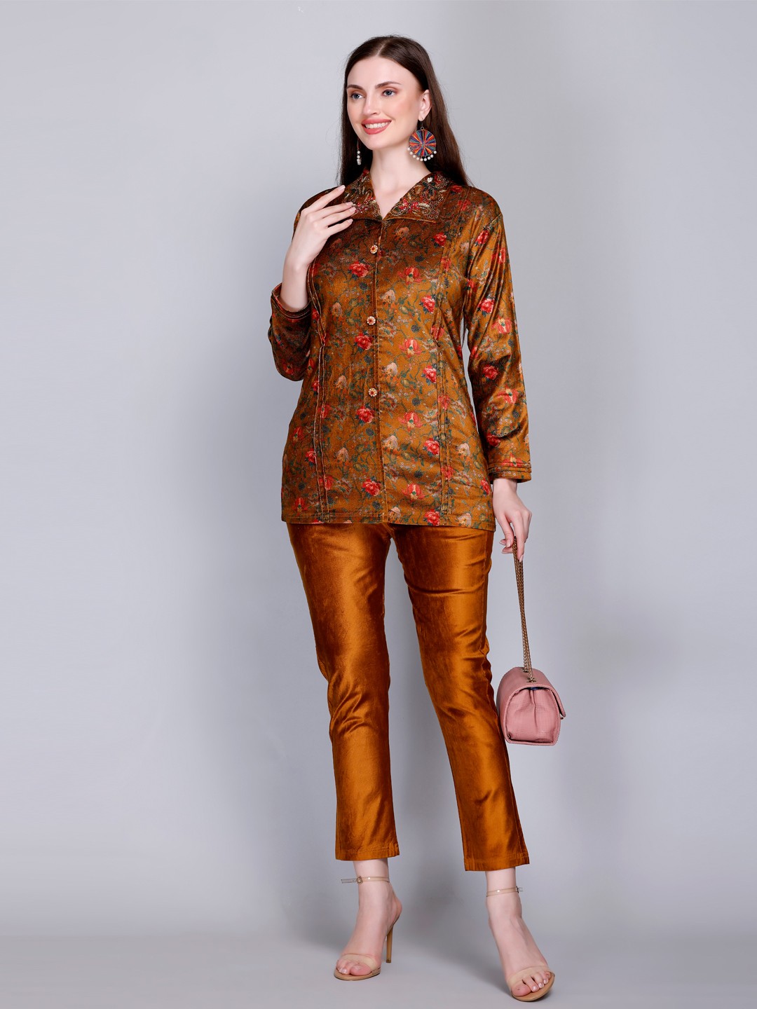 

Gouri Ethnic Motifs Printed Velvet Straight Kurti With Trousers, Brown