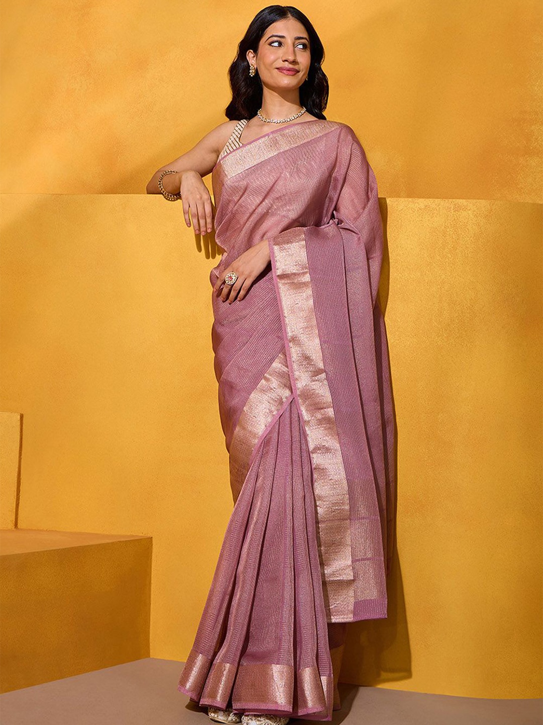 

Taneira Checked Zari Saree, Pink