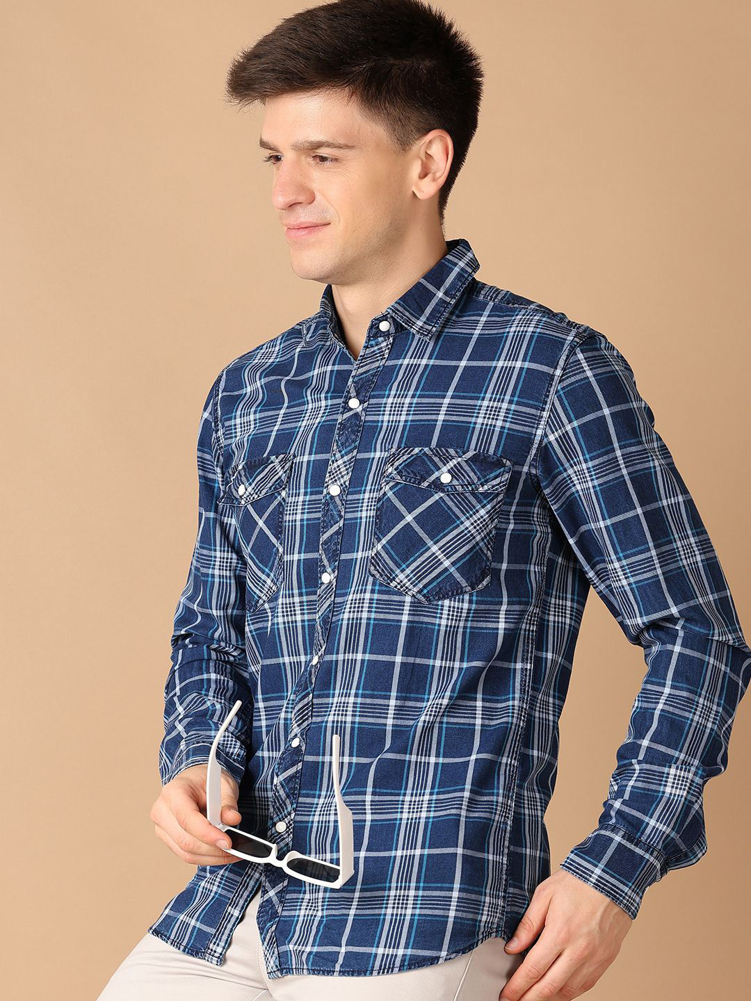 

V-Mart Men Classic Spread Collar Tartan Checks Printed Cotton Slim Fit Casual Shirt, Blue
