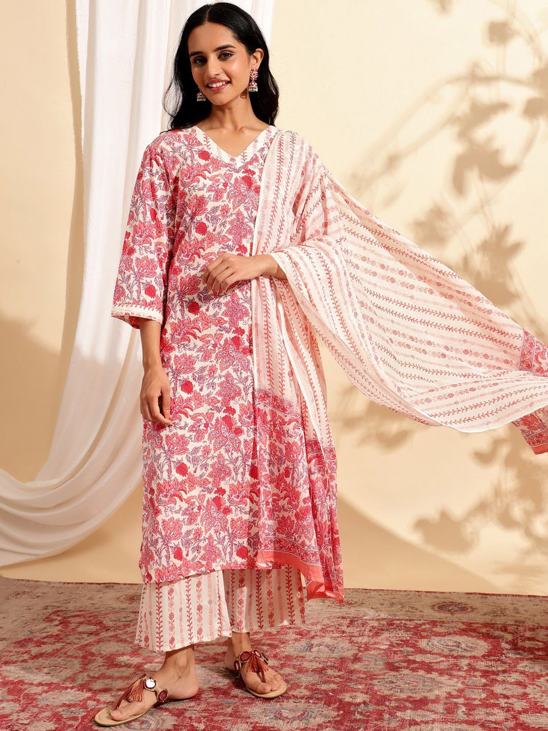 

V TRADITION Floral Printed V-Neck Pure Cotton Kurta with Trousers & Dupatta, Off white