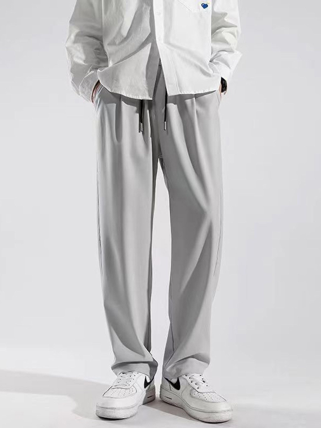 

StyleCast Men Wide Leg Solid Loose Fit Trouser, Grey