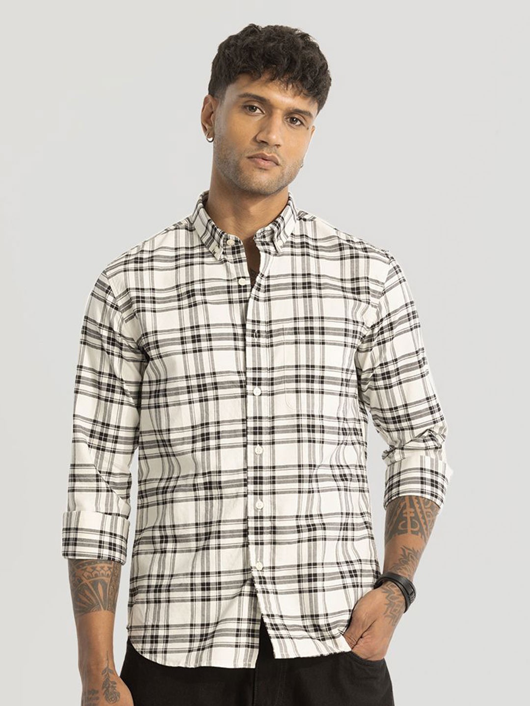 

Snitch Men Smart Button-Down Collar Checked Cotton Slim Fit Casual Shirt, Off white