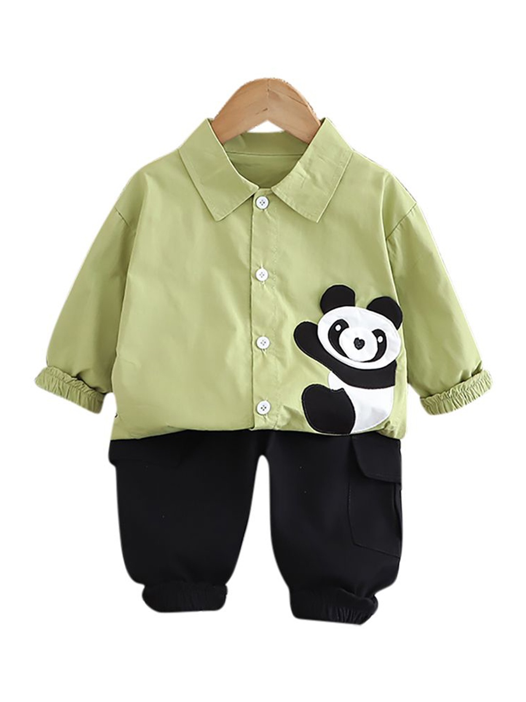 

StyleCast x Revolte Kids Green & Black Pure Cotton Shirt with Trousers