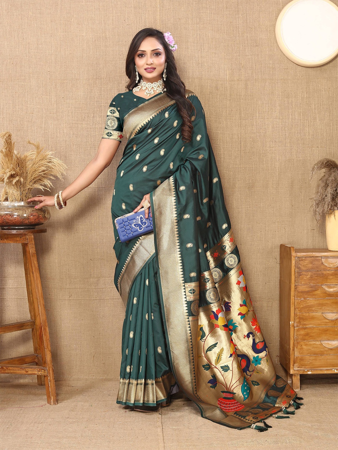 

Zeekha Woven Design Zari Pure Silk Paithani Saree, Green