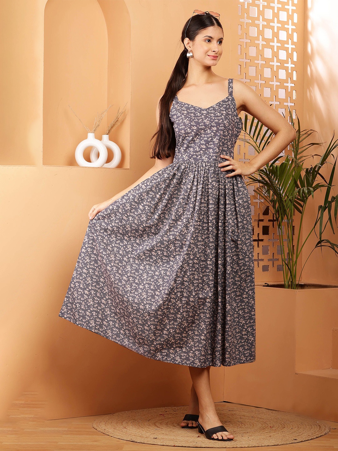 

Akshatani Women Floral Printed Fit & Flare Cotton Midi Dress, Grey