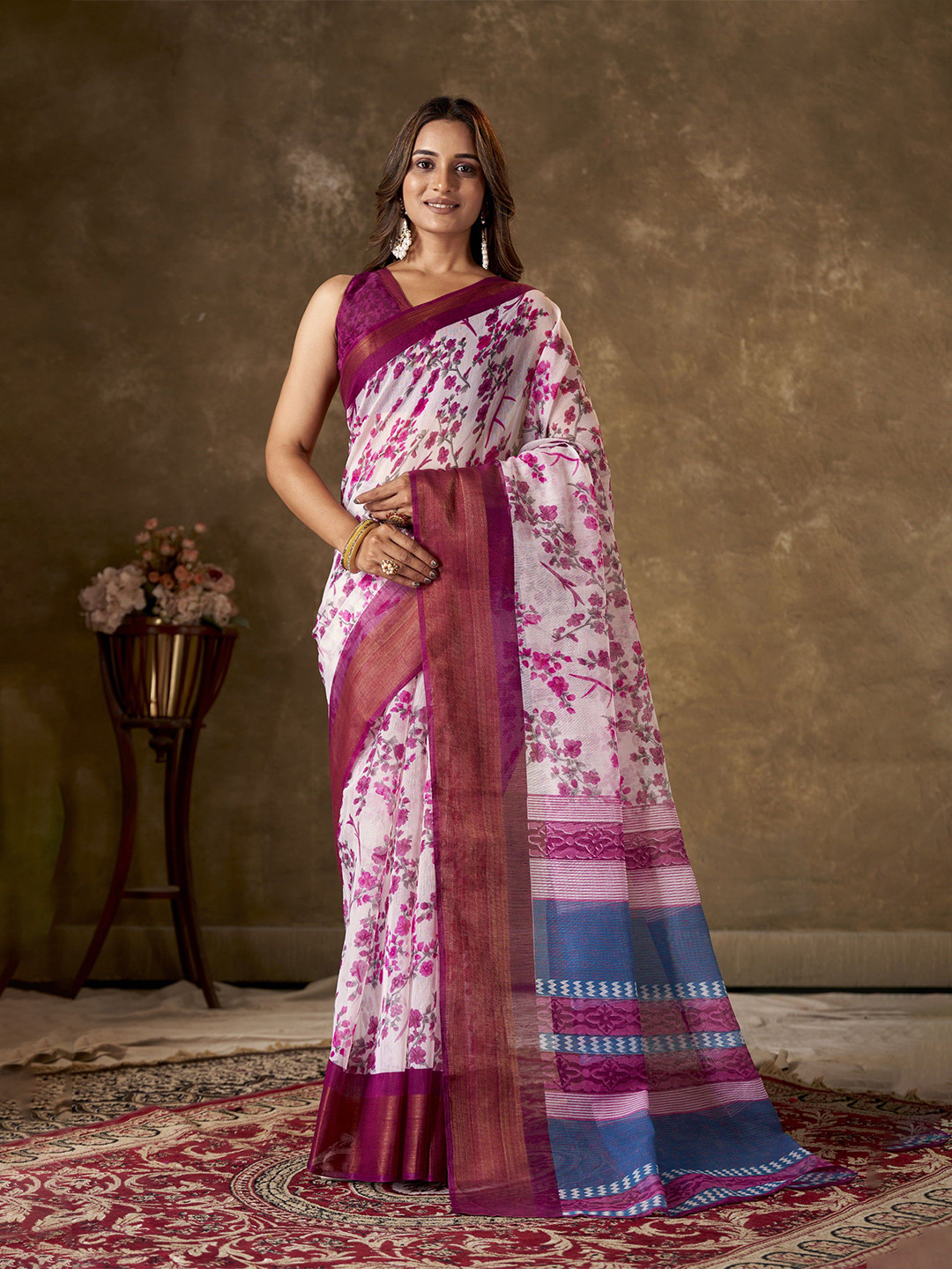 

KAYOMMI Floral Printed Zari Pure Cotton Chanderi Saree, Pink