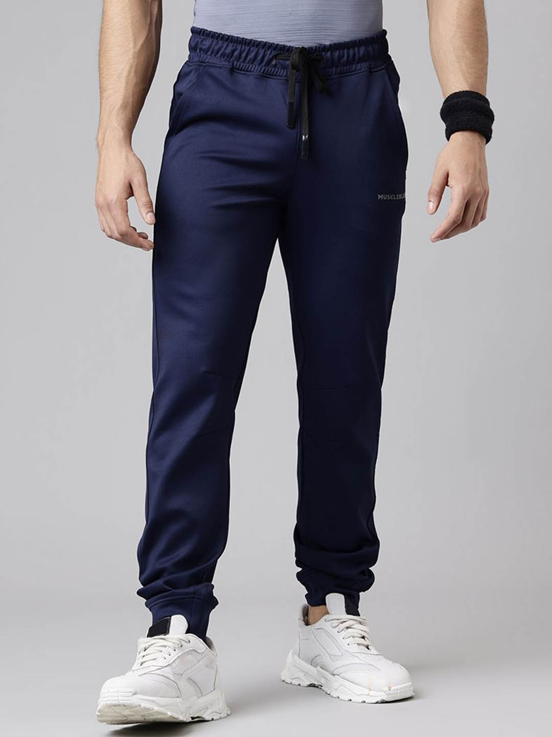

MuscleBlaze Men Squat-Proof Joggers, Navy blue