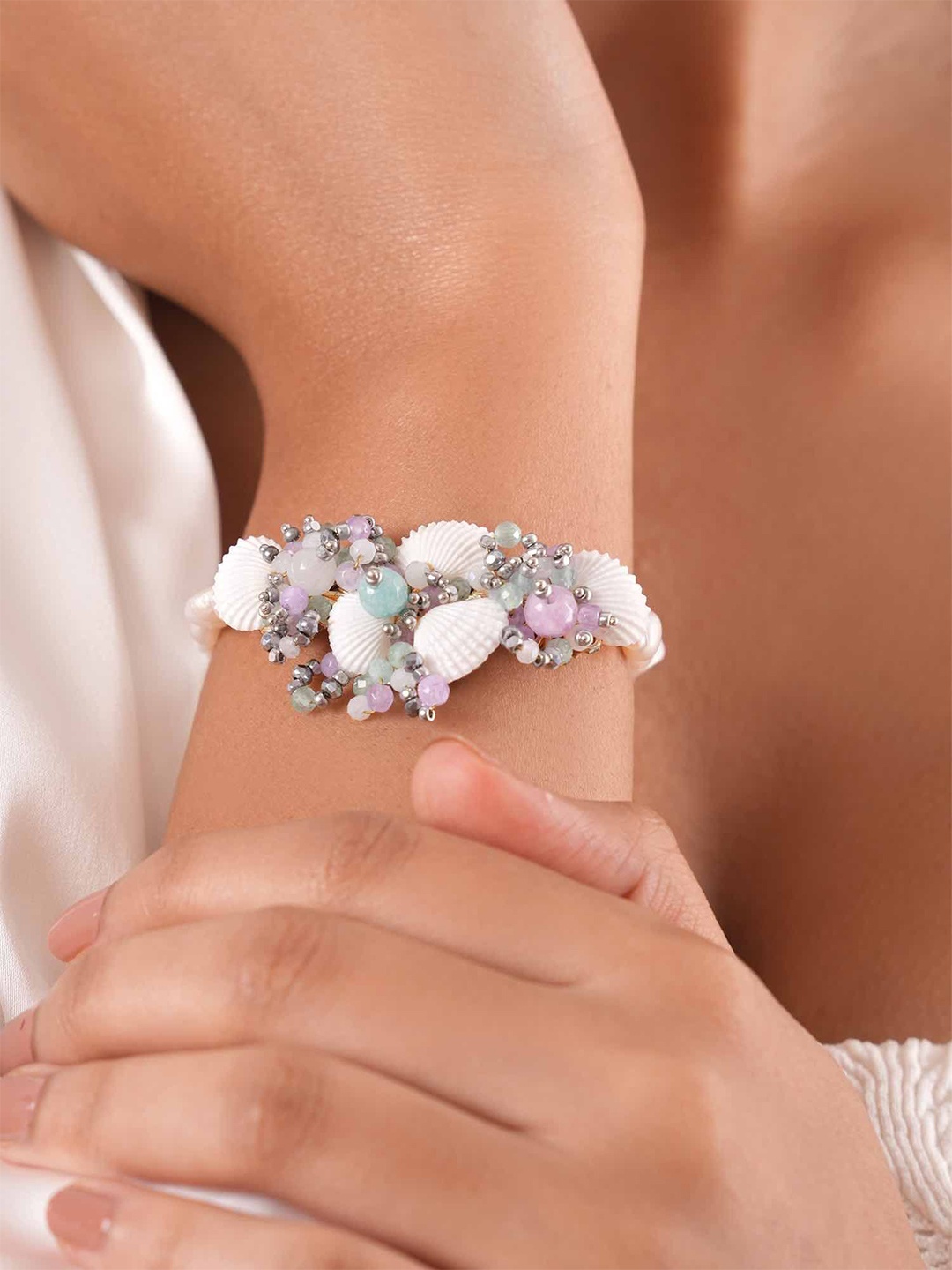 

D'oro Veron Beaded Wraparound Bracelet, White