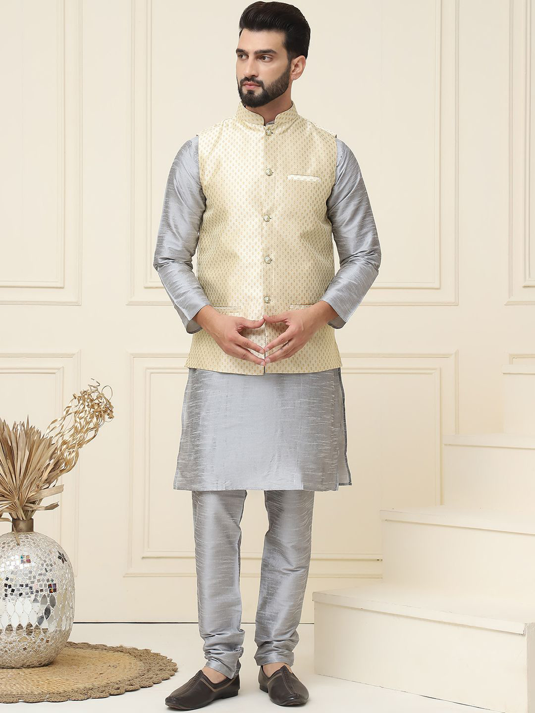 

SOJANYA Mandarin Collar Kurta With Churidar & Nehru jacket, Grey