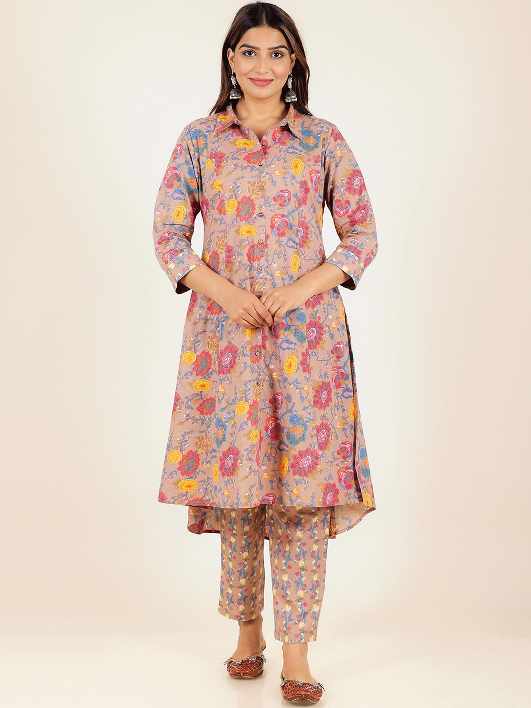 

Aramya Floral Printed Beads and Stones Pure Cotton Straight Kurta With Trousers, Brown