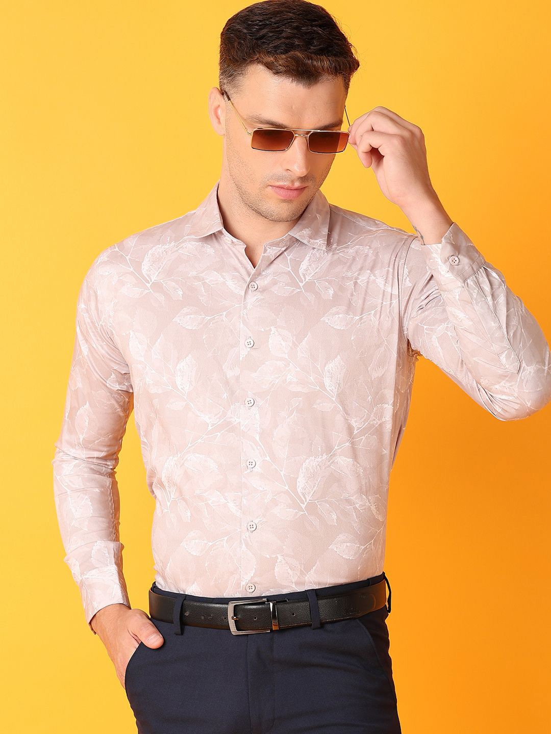 

V-Mart Men Classic Spread Collar Floral Checked Casual Shirt, Beige
