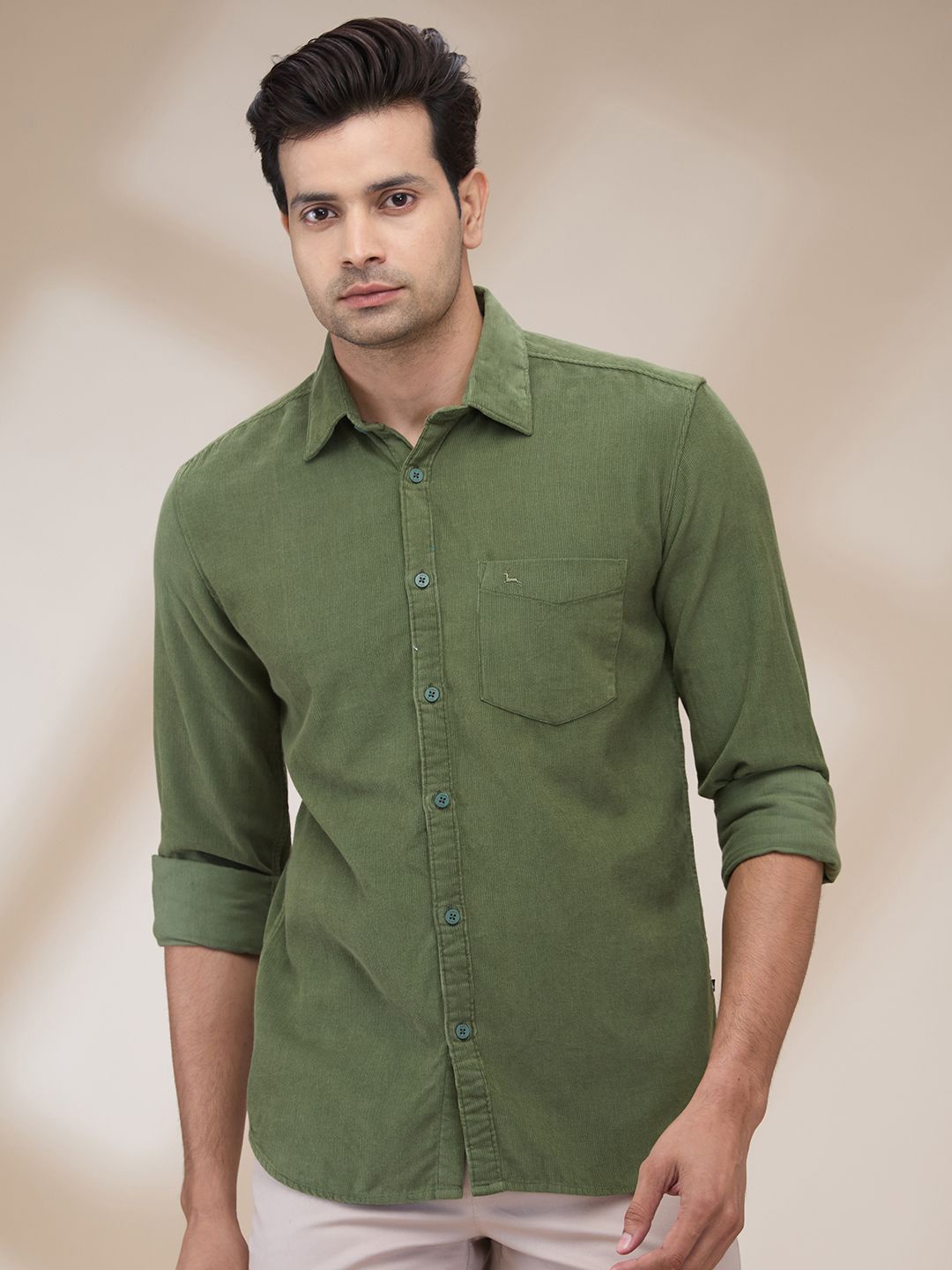 

Parx Men Spread Collar Solid Cotton Slim Fit Casual Shirt, Green