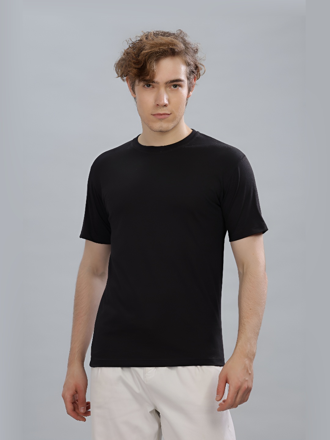 

FALTU.CO Men Solid Round Neck Pure Cotton T-shirt, Black