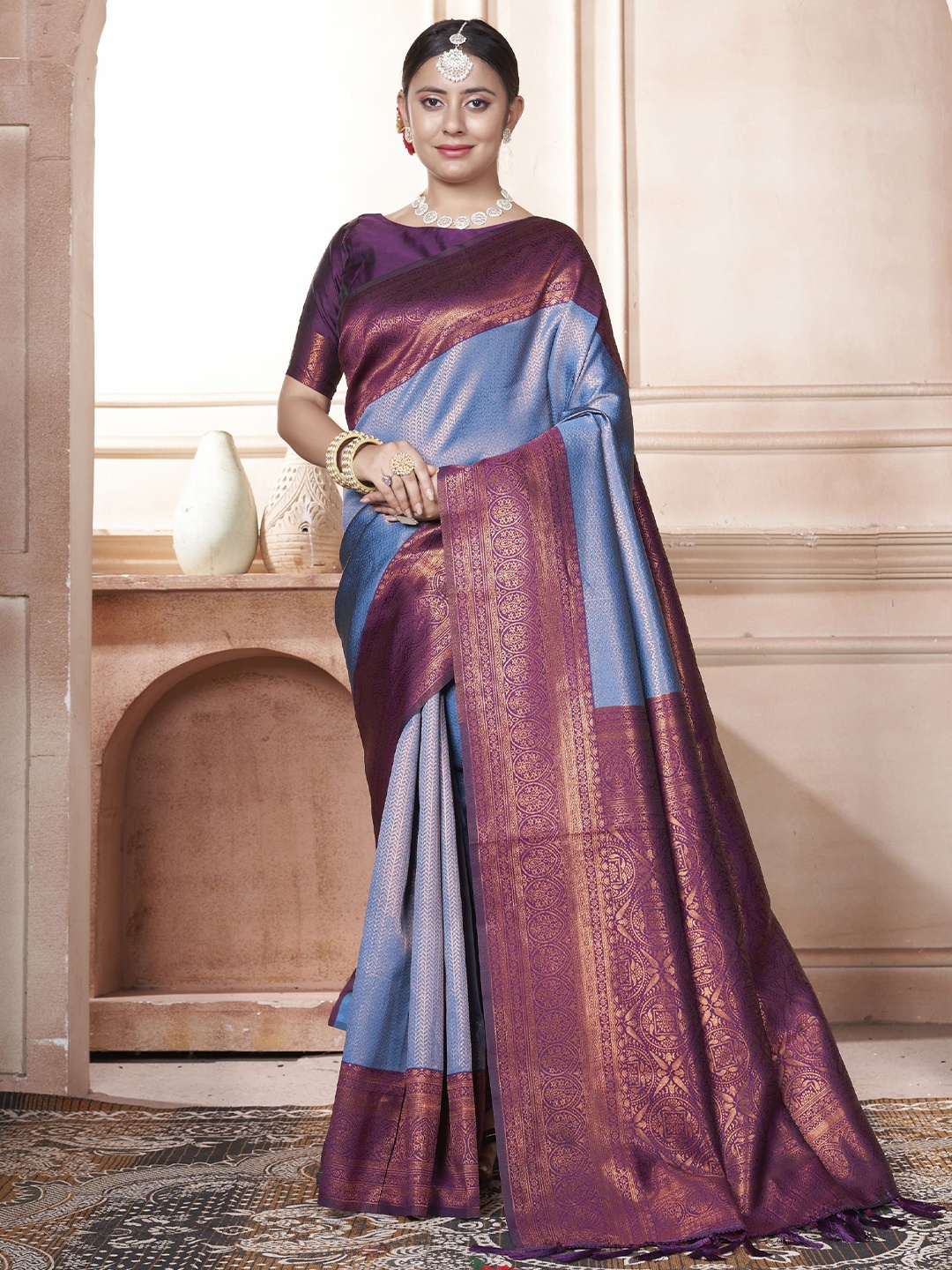 

KAYOMMI Ethnic Motifs Woven Design Zari Kanjeevaram Saree, Turquoise blue