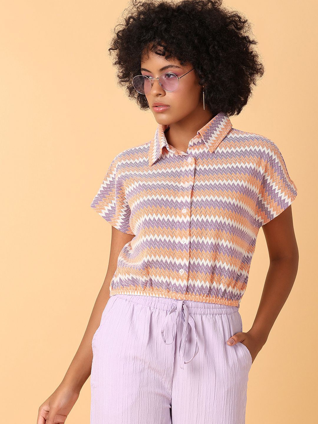 

UNLIMITED Women Classic Spread Collar Chevron Printed Cotton Casual Shirt, Peach