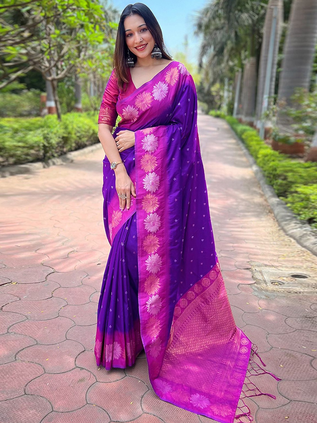 

Panzora Woven Design Zari Silk Blend Banarasi Saree, Purple