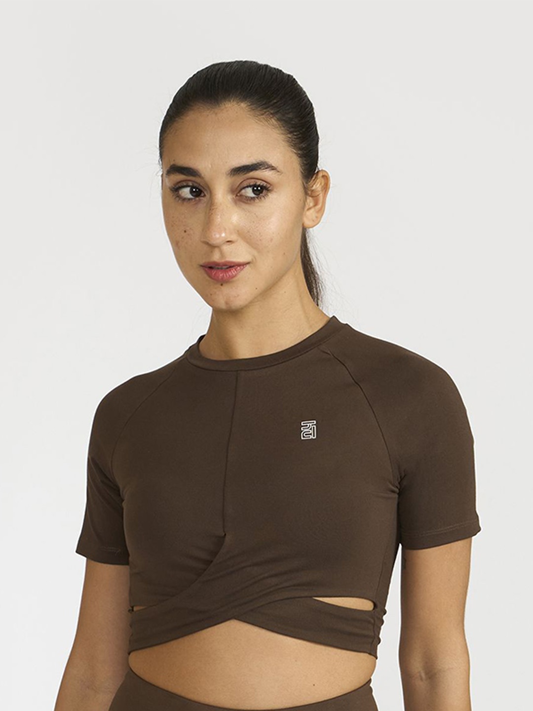 

Hunnit Zen Front Wrap Workout Crop Top, Brown