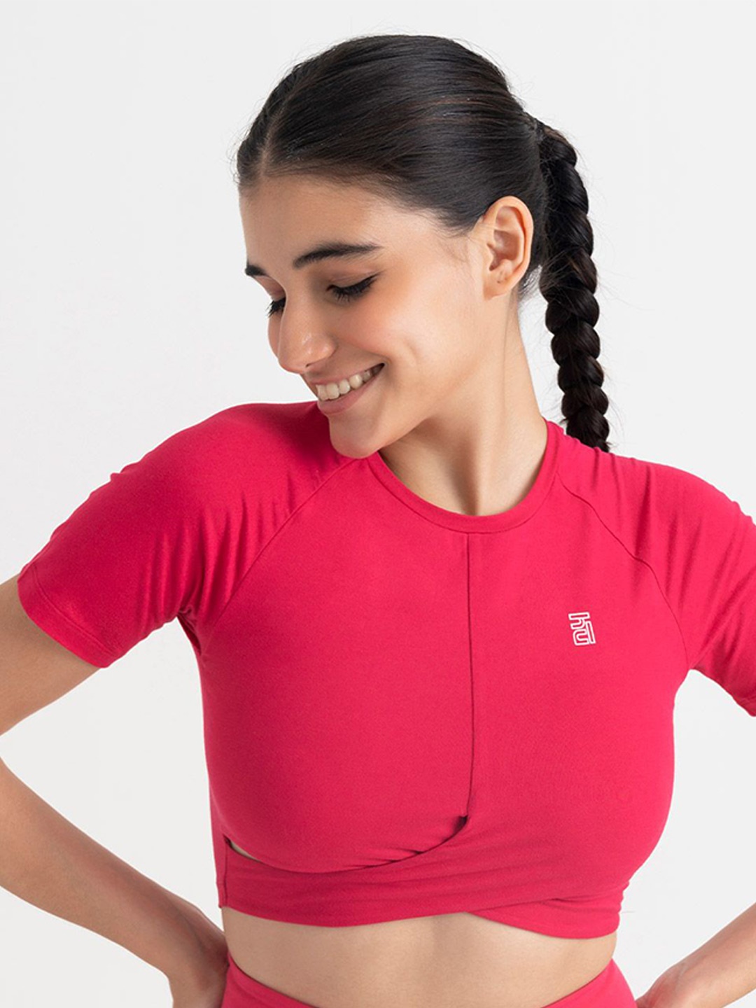 

Hunnit Zen Front Wrap Workout Crop Top, Red