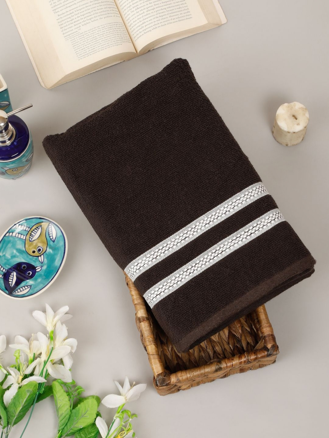 

Creeva Comfort Living Brown & White Cotton 400 GSM Bath Towel