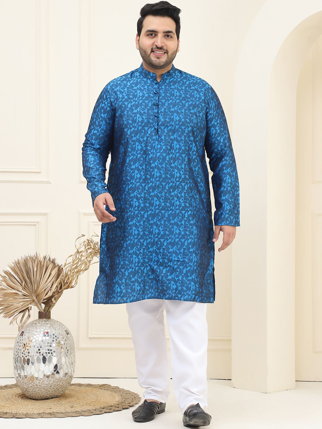 

SOJANYA PLUS Plus Size Mandarin Collar Kurta with Pyjama, Blue