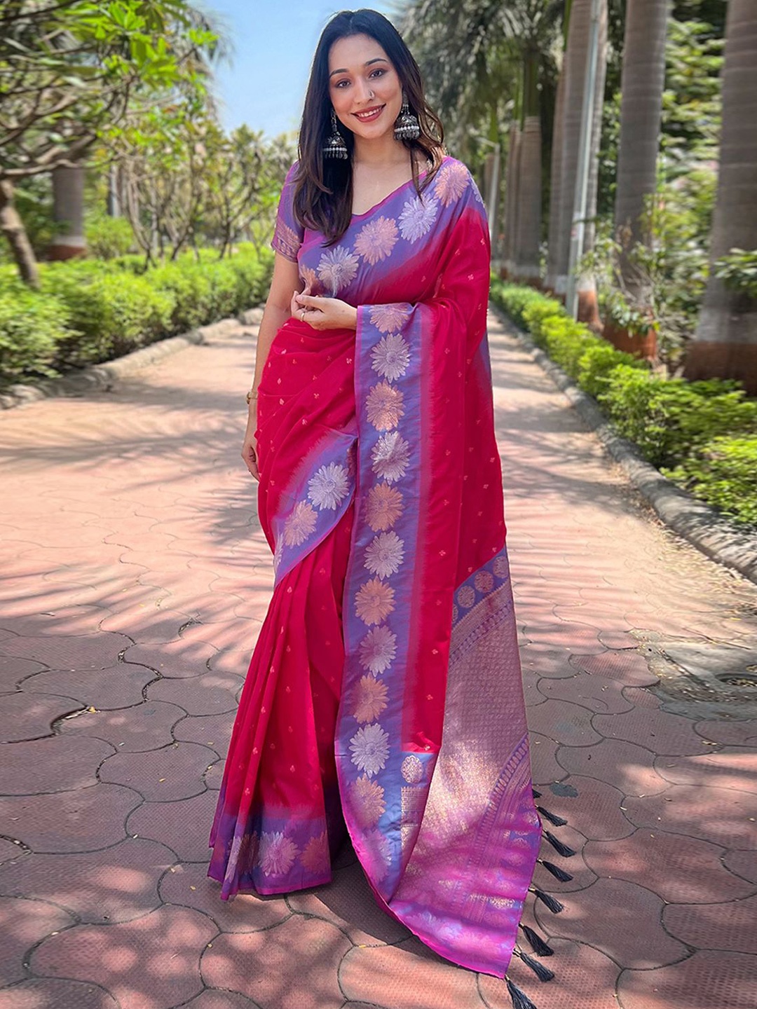 

Panzora Woven Design Zari Banarasi Saree, Pink
