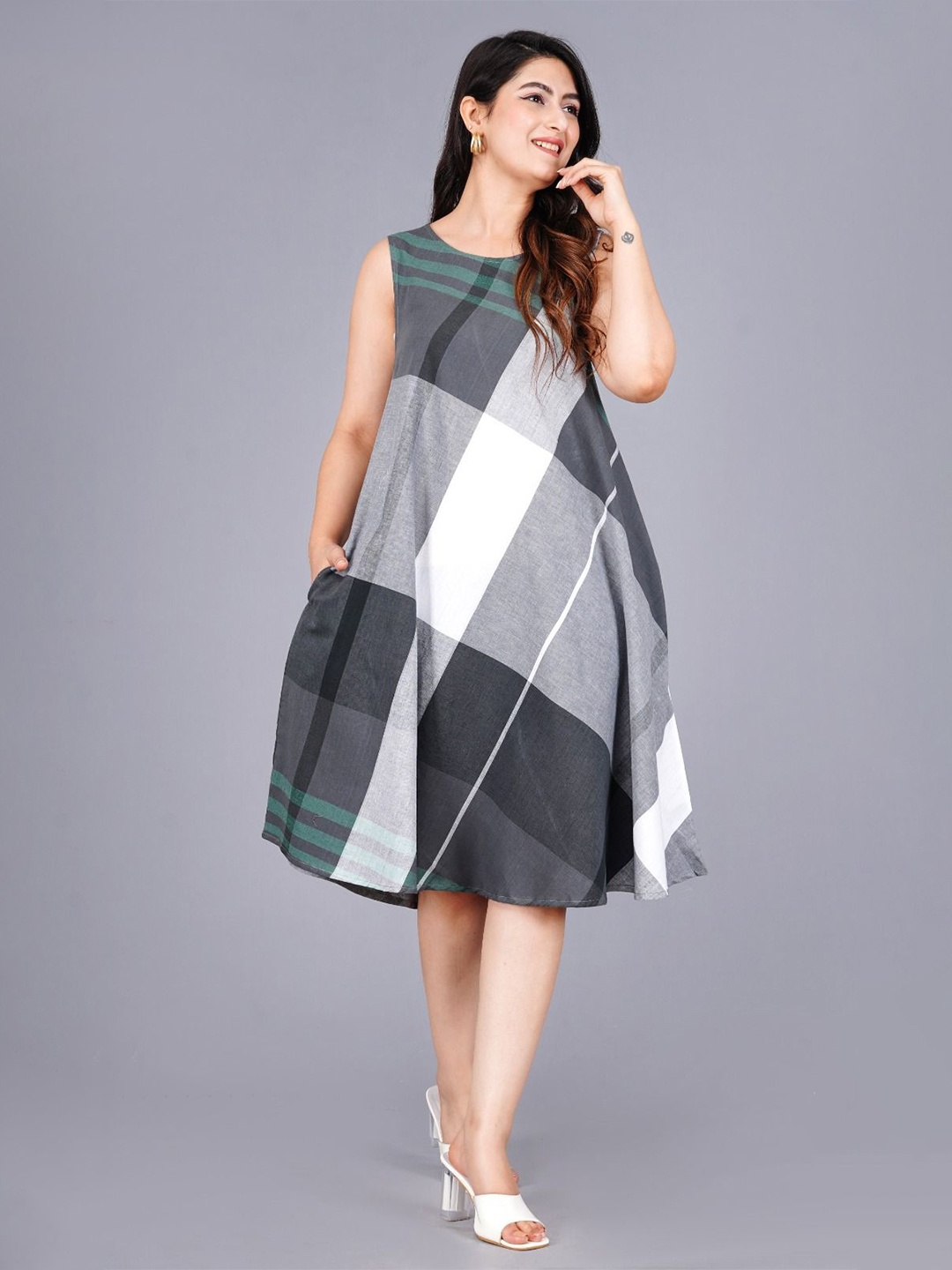 

Cloth Bites Women Printed A-Line Midi Dress, Grey