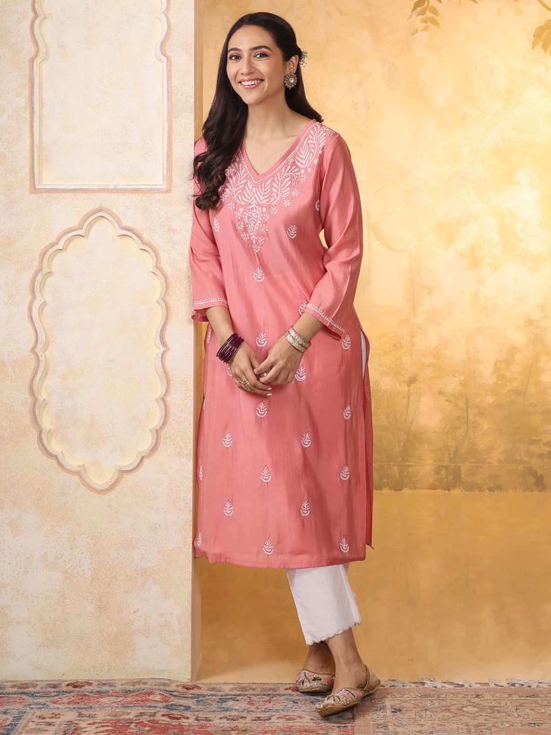 

House of Chikankari Chikankari Woven Kurta, Pink
