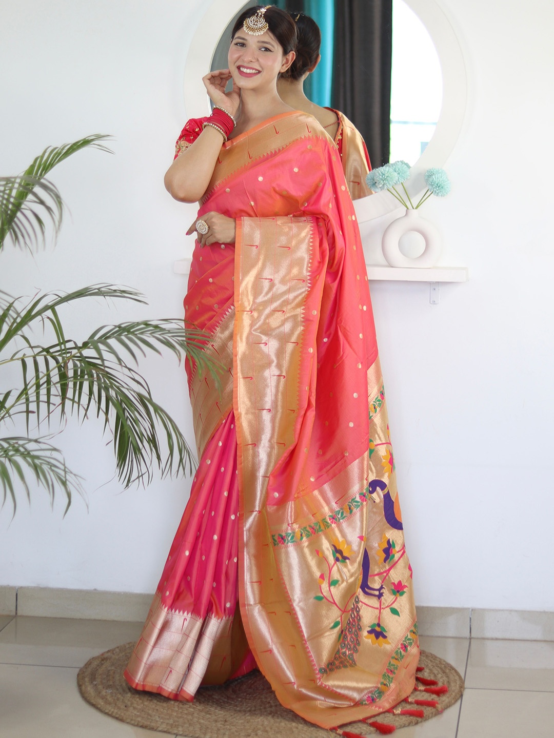 

Zeekha Woven Design Zari Pure Silk Paithani Saree, Peach