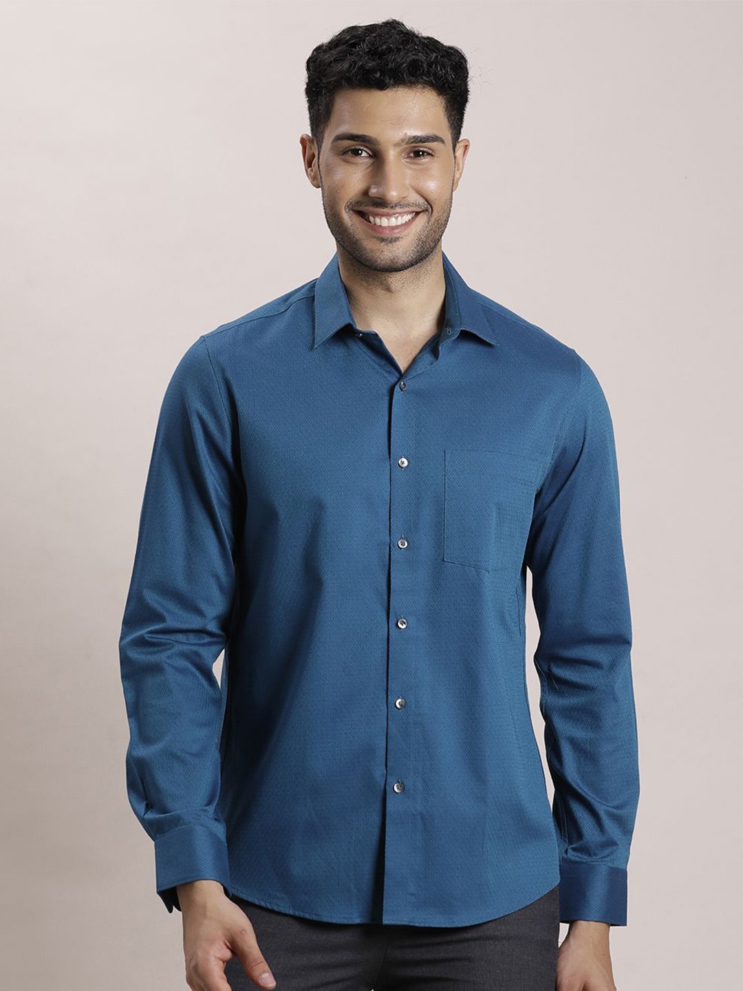 

Turtle Men Classic Spread Collar Solid Cotton Slim Fit Formal Shirt, Blue