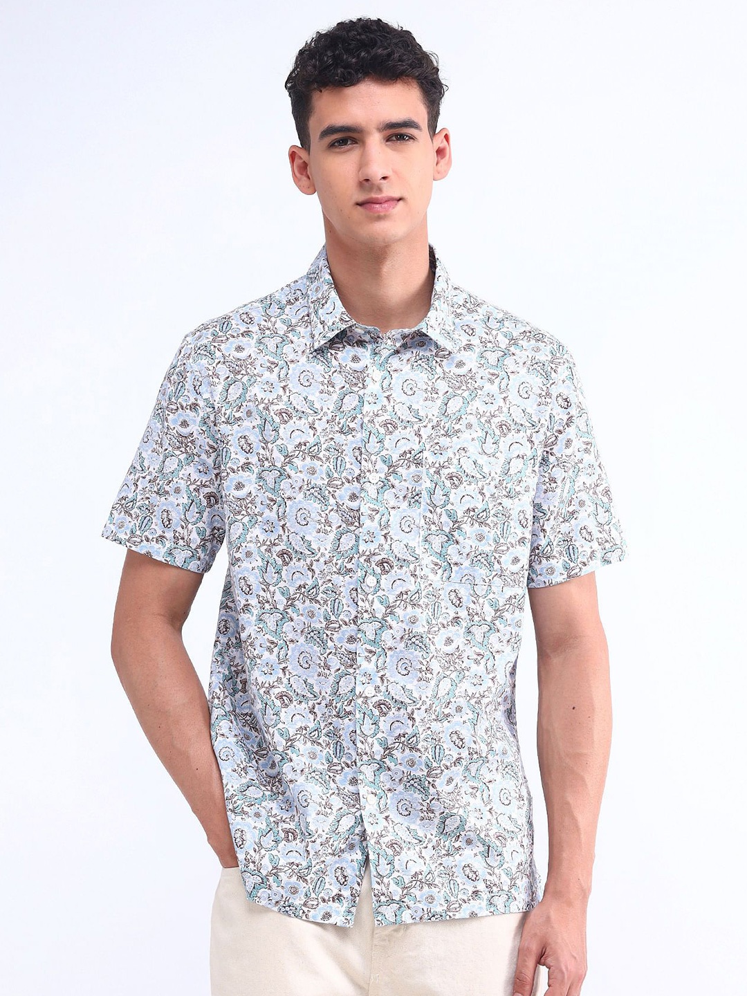 

Flying Machine Men Spread Collar Floral Printed Cotton Casual Shirt, White