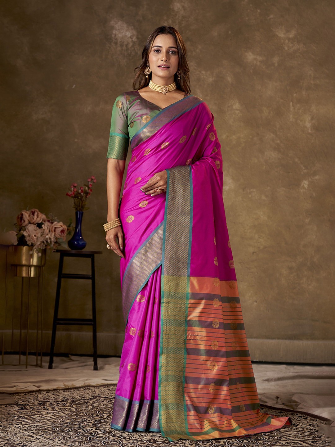 

KAYOMMI Ethnic Motif Woven Design Zari Pure Cotton Banarasi Saree, Pink