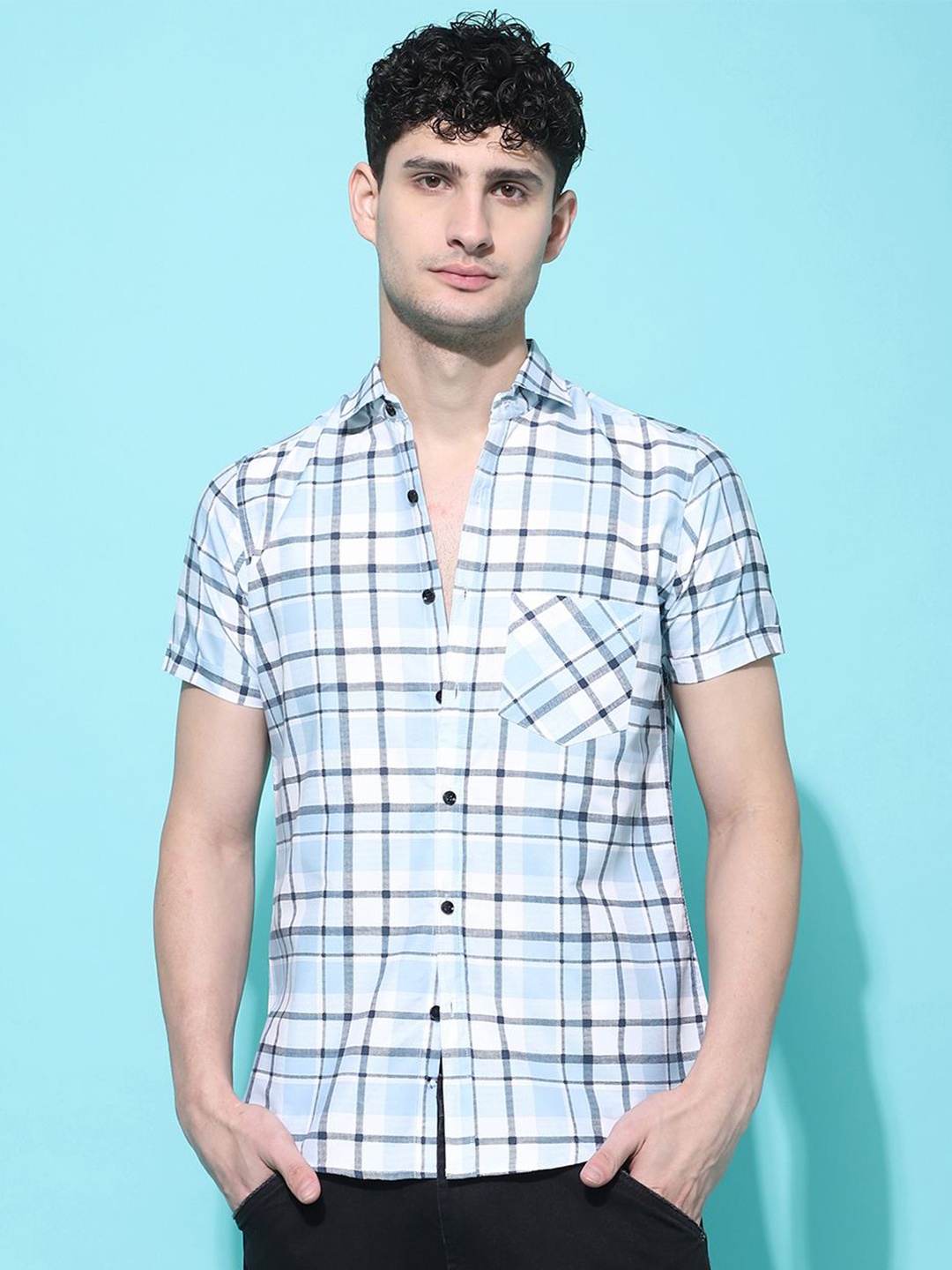 

Voroxy Men Opaque Checked Casual Shirt, Blue