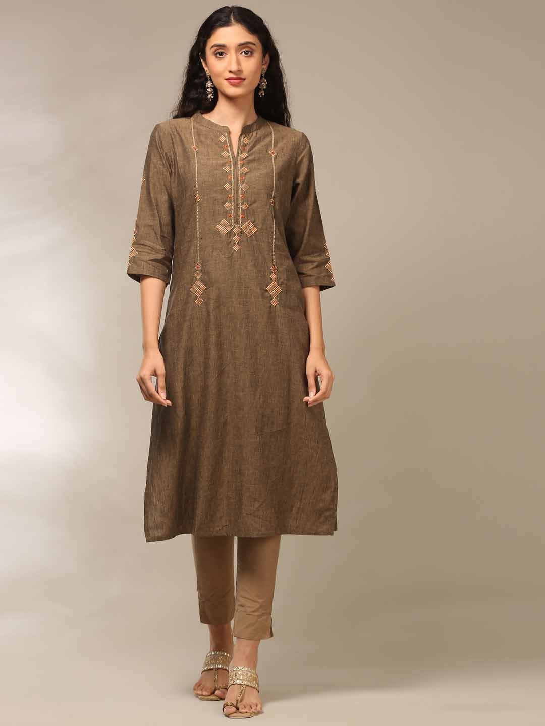 

Alena Geometric Embroidered Mandarin Collar Thread Work Pure Cotton Straight Kurta, Brown