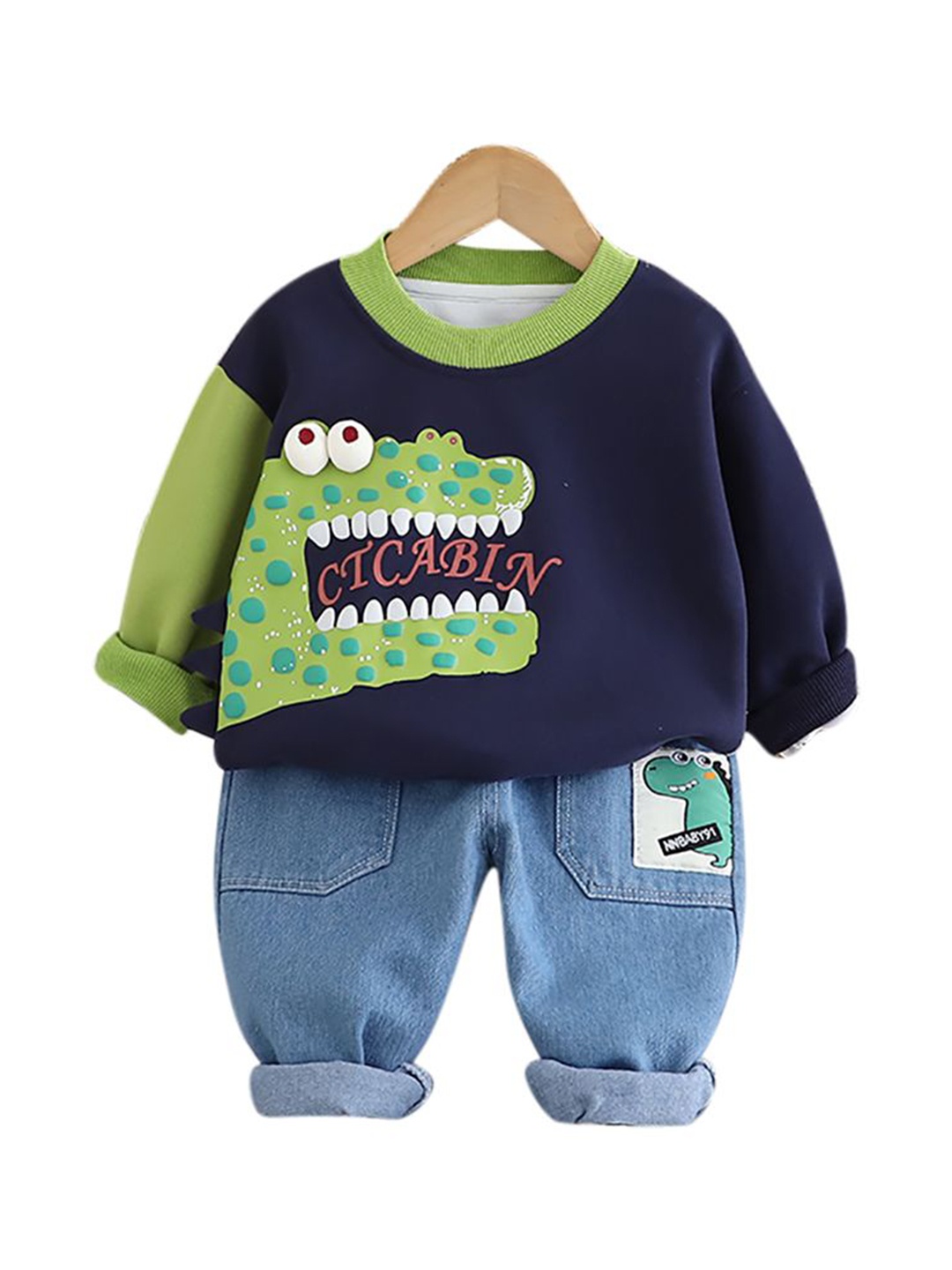 

StyleCast x Revolte Kids Printed Pure Cotton T-shirt With Capri, Navy blue