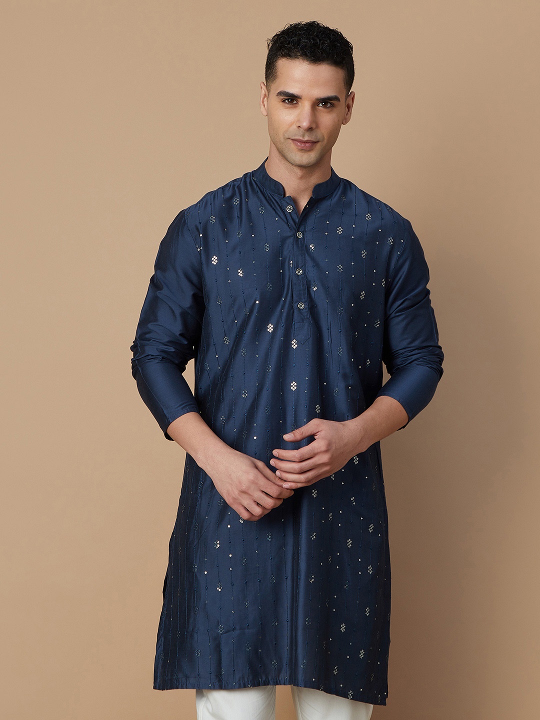 

Melange by Lifestyle Embroidered Sequinned Mandarin Collar Straight Kurta, Navy blue