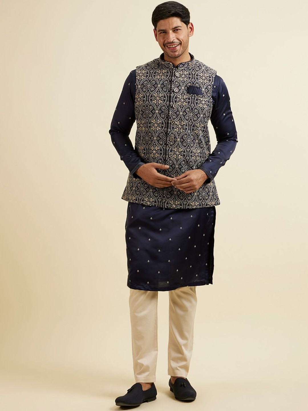 

Manyavar Men Embroidered Regular Kurta and Pyjamas with Jacket, Navy blue