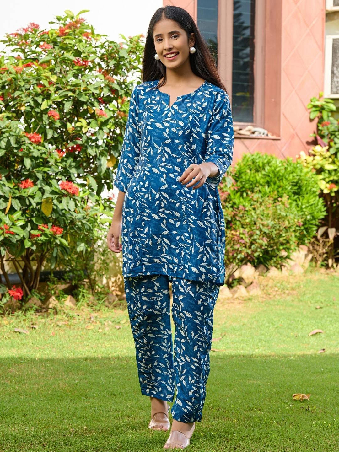 

HOUSE OF JAMOTI Floral Printed Tunic With Trousers, Blue