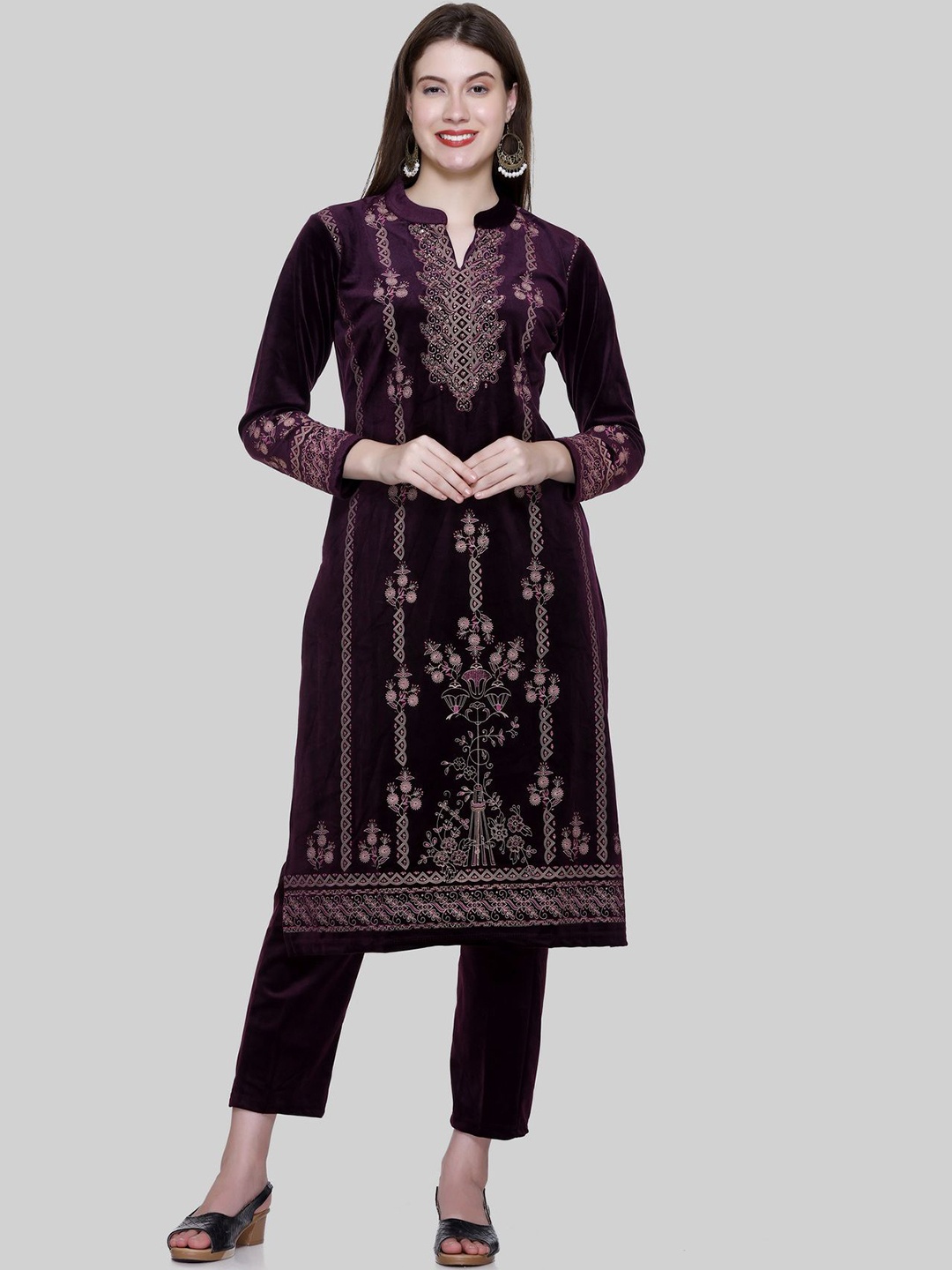 

A & Y Ethnic Motifs Printed Beads & Stones Velvet Straight Kurta with Trousers & Dupatta, Maroon