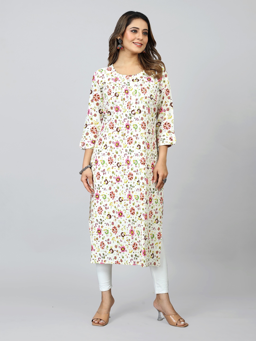 

SARRAS Floral Printed Sequinned Round Neck Roll-Up-Sleeves Cotton Straight Kurta, White