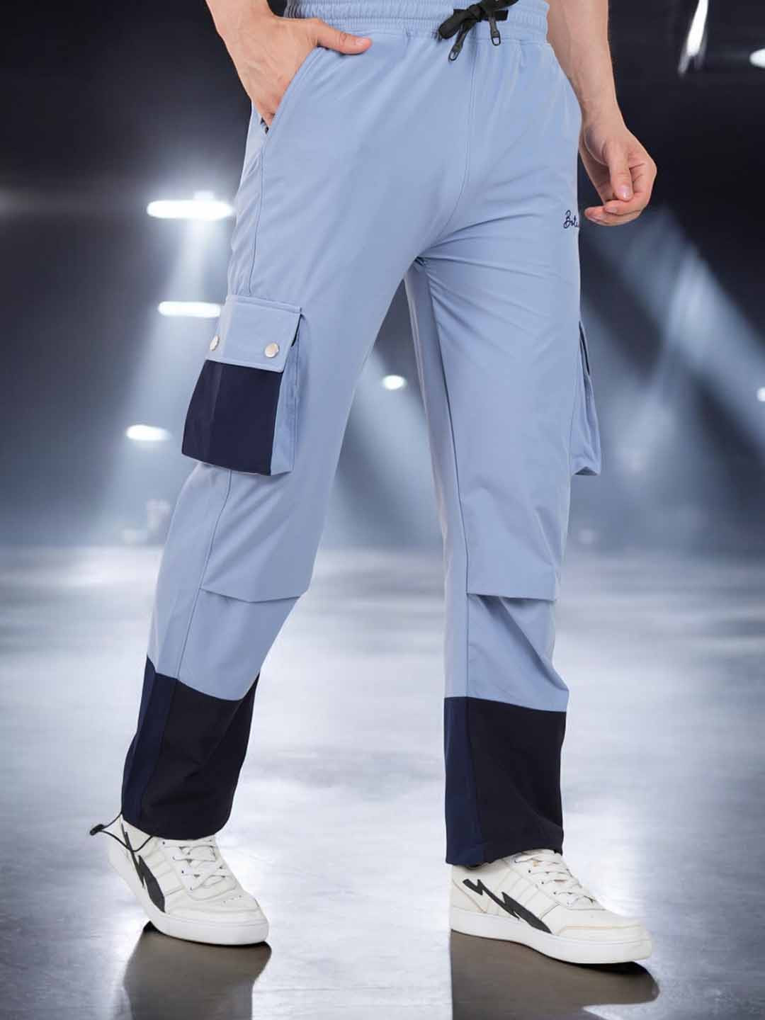 

BOTABOCHI Men Relaxed Mid-Rise Cargos Trousers, Blue
