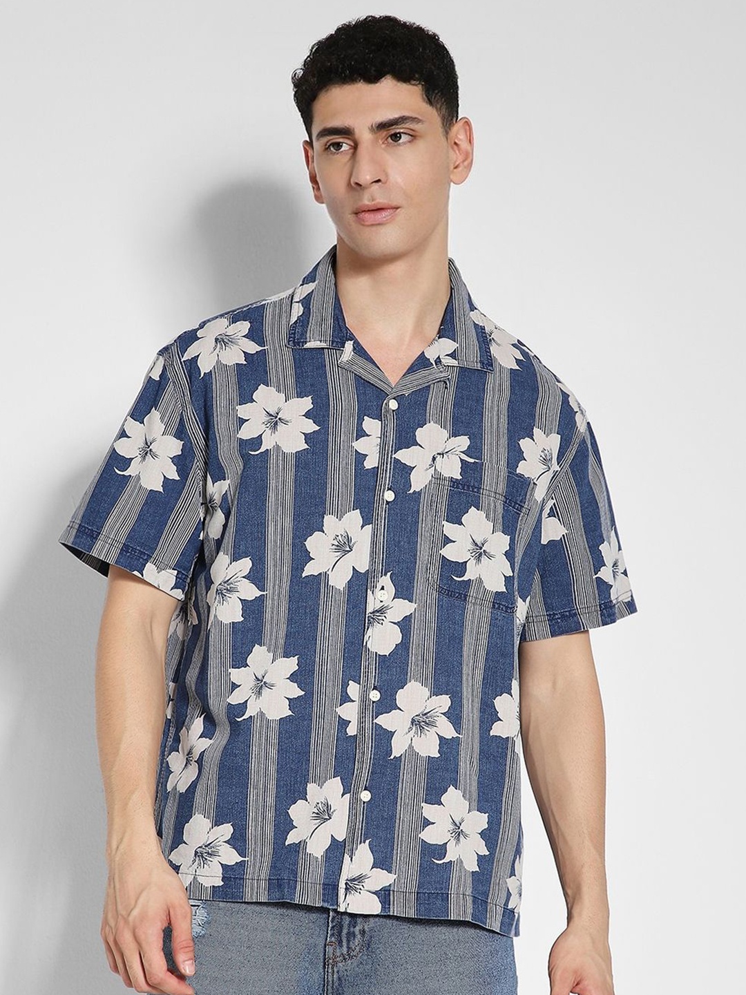 

AMERICAN EAGLE OUTFITTERS Men Cuban Collar Floral Printed Cotton Casual Shirt, Blue