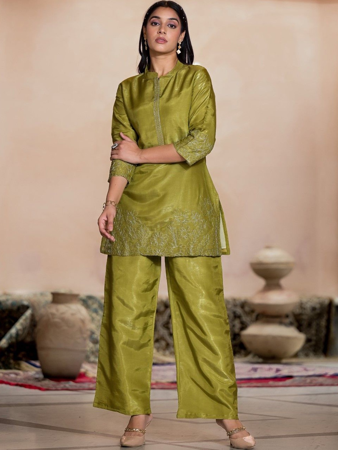 

AUTUMN LANE Embroidered Mandarin Collar Tunic & Trousers, Green