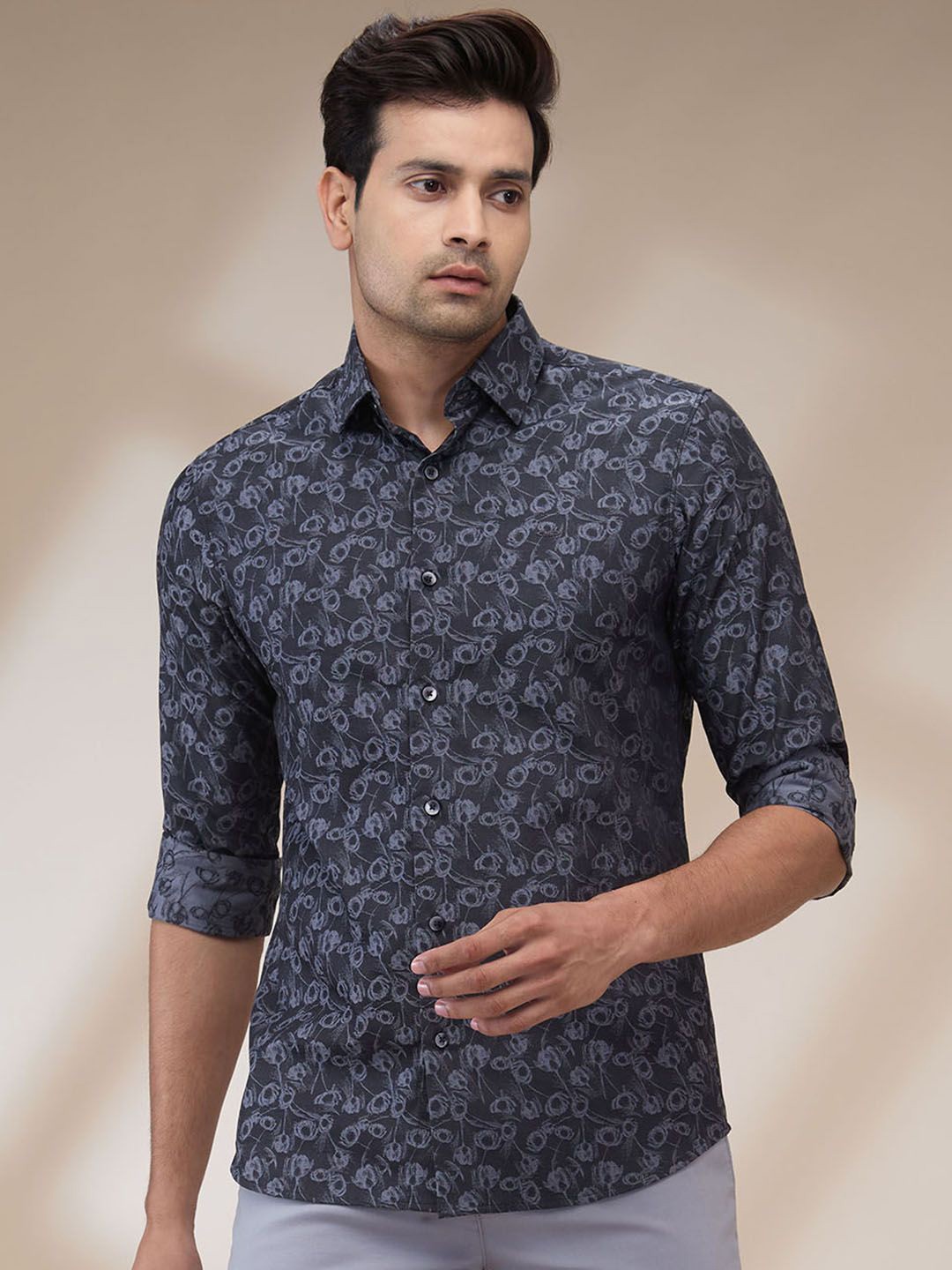 

ColorPlus Men Spread Collar Floral Printed Cotton Casual Shirt, Black